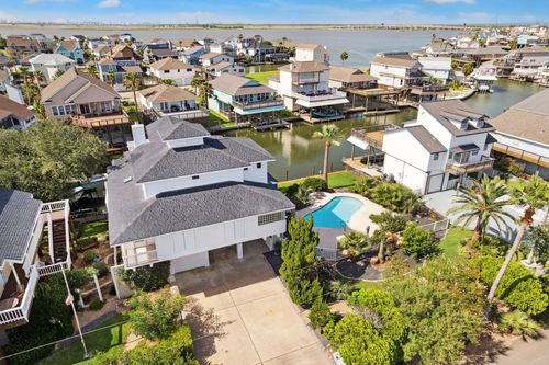 1330 Coral Way, Tiki Island, TX, 77554-6136 | Card Image