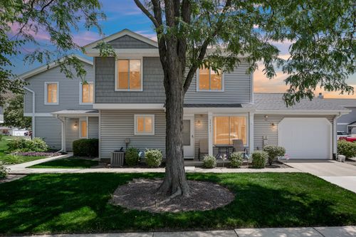 4d-2442 Brunswick Cir, Woodridge, IL, 60517-2038 | Card Image