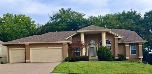 2518 Sw Wintervalley Ct, Lee's Summit, MO, 64081-2591 | Card Image