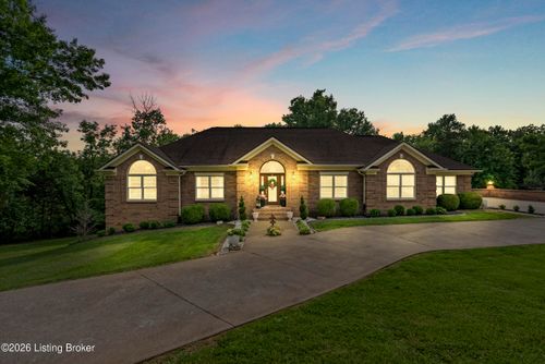 311 Creekwood Dr, Bardstown, KY, 40004-1152 | Card Image