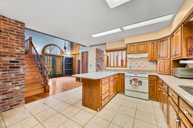 1828 W 750 S, House other with 3 bedrooms, 3 bathrooms and null parking in Trafalgar IN | Image 93