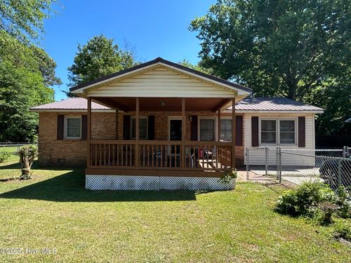 16121 Palomino Rd, Laurinburg, NC, 28352-9047 | Card Image