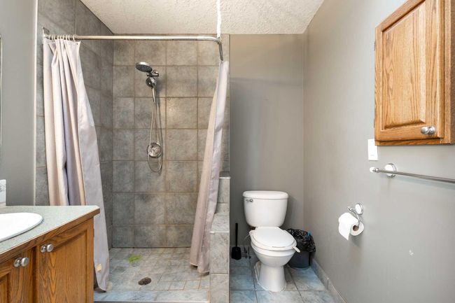 120 Somerglen Common Sw, House other with 5 bedrooms, 3 bathrooms and 4 parking in Calgary AB | Image 16