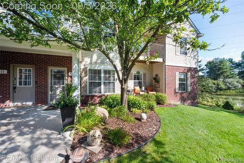 ste-200-745 Eagle Dr, Fenton, MI, 48430-4177 | Card Image