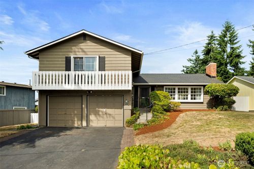 22925 21st Ave S, Des Moines, WA, 98198-7030 | Card Image