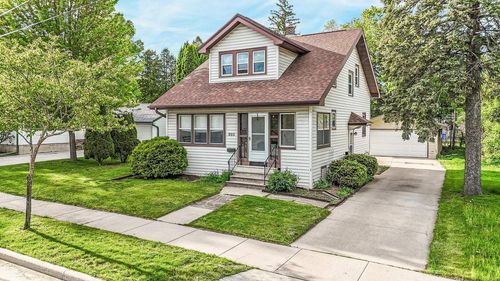 110 E Randall Street, APPLETON, WI, 54911 | Card Image