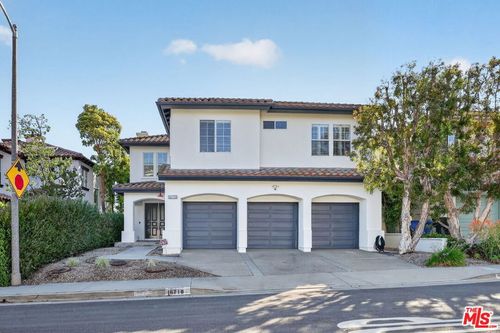 16718 Calle Arbolada, Pacific Palisades, CA, 90272-1927 | Card Image