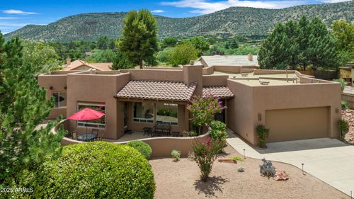 15 Gunsight Hills Dr, Sedona, AZ, 86351-7612 | Card Image