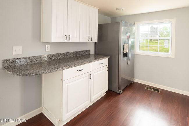 ST - 112 Peach St, House other with 4 bedrooms, 1 bathrooms and null parking in Athens TN | Image 17