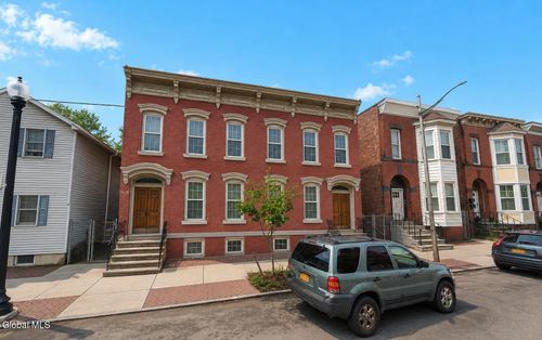 305 2nd St, Troy, NY, 12180-4911 | Card Image