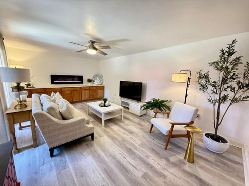 37a-2911 Sw 22nd Cir, Delray Beach, FL, 33445-7893 | Card Image