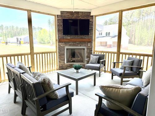 16 Macy Cir, Wendell, NC, 27591-6121 | Card Image