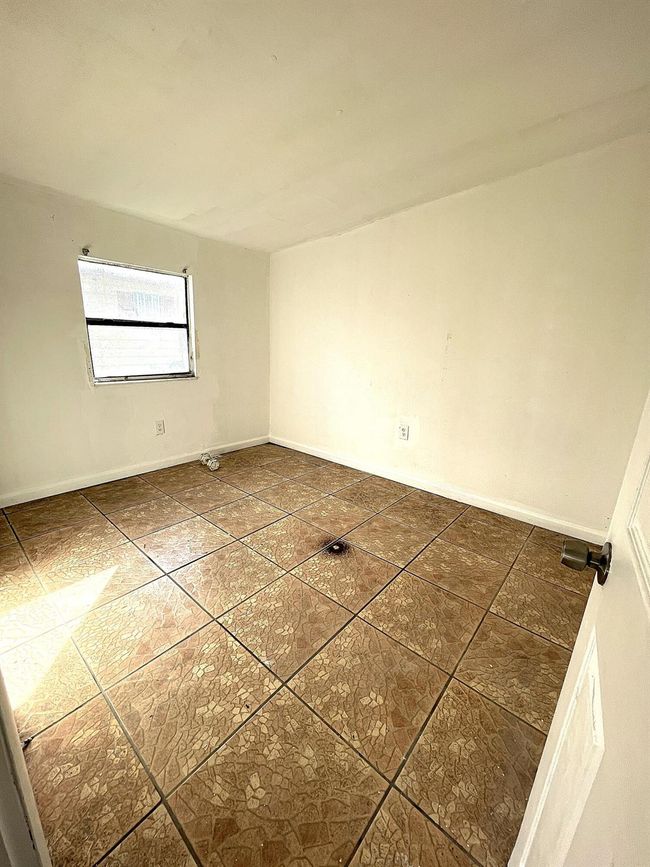 821 Rickey Jackson Blvd, House other with 5 bedrooms, 2 bathrooms and null parking in Pahokee FL | Image 15