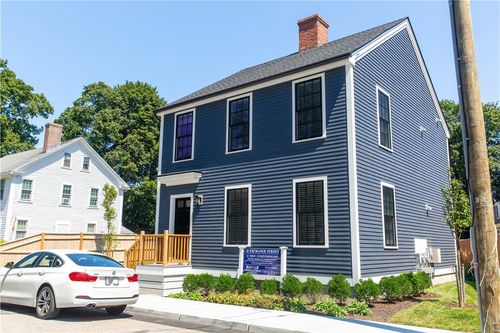 1a-32 Exchange St, East Greenwich, RI, 02818-3904 | Card Image