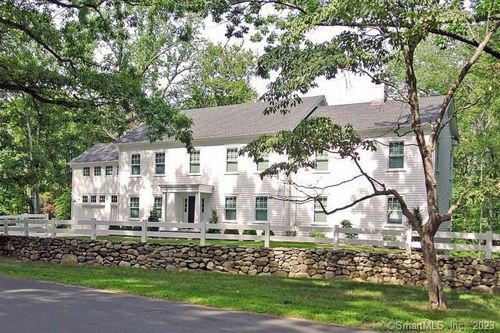 74 Bulkley Ave N, Westport, CT, 06880-4005 | Card Image