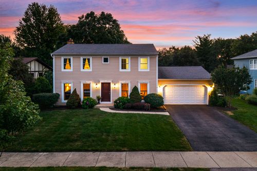 1035 Williamsburg Dr, Naperville, IL, 60540-7124 | Card Image