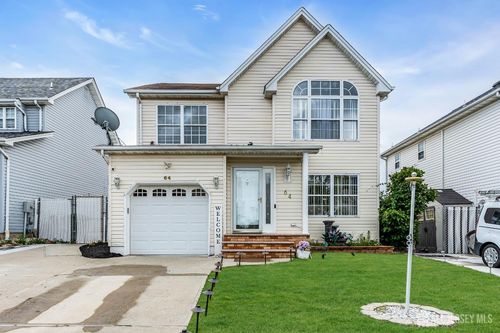 64 Scarlet Dr, Parlin, NJ, 08859-2516 | Card Image