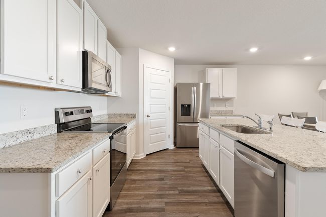 Large Kitchen! | Image 9