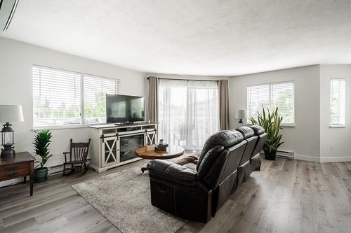 311-12101 80 Ave, Surrey, BC, V3W5V6 | Card Image