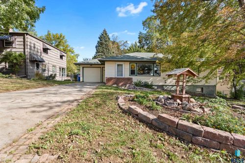 2616 S Center Ave Avenue, Sioux Falls, SD, 57105 | Card Image