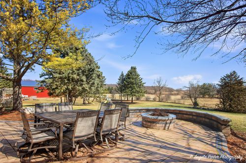 11106 Siedschlag Rd, Spring Grove, IL, 60081-8690 | Card Image