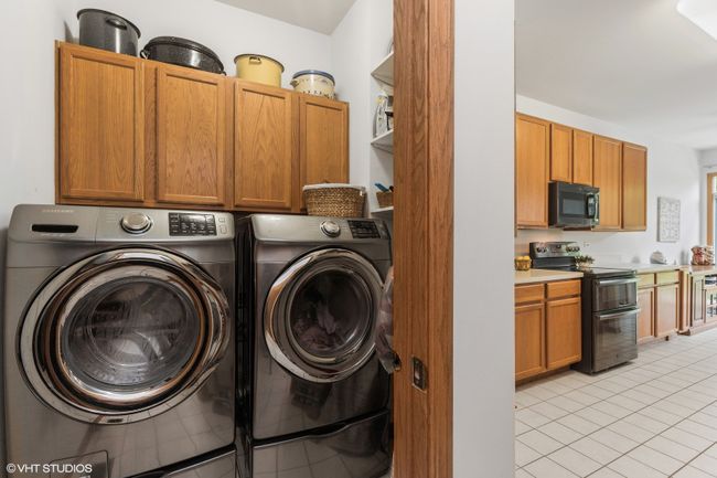2326 Meadowcroft Ln, Townhouse with 2 bedrooms, 2 bathrooms and 2 parking in Grayslake IL | Image 10