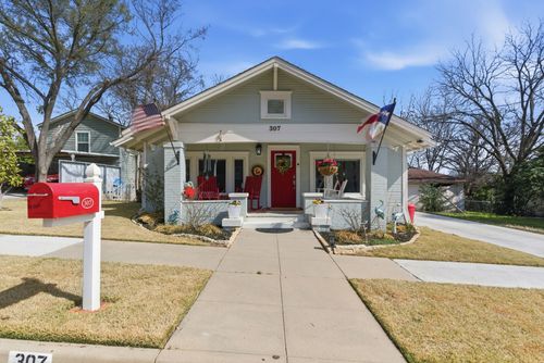 307 S Brazos St, Weatherford, TX, 76086-4201 | Card Image