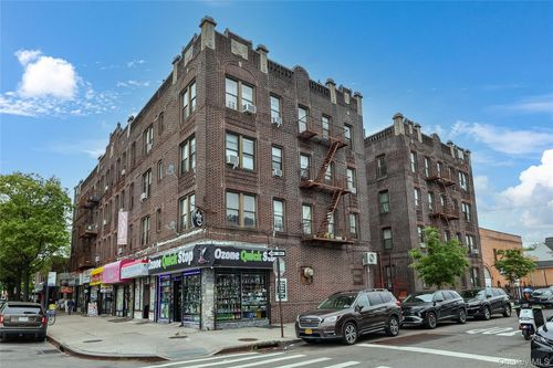 b41-9752 75th St, Ozone Park, NY, 11416-1044 | Card Image