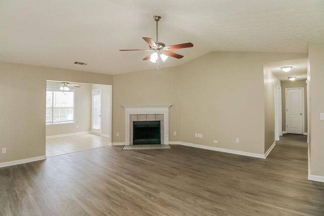 186 Whistle Way, House other with 3 bedrooms, 2 bathrooms and null parking in Locust Grove GA | Image 4