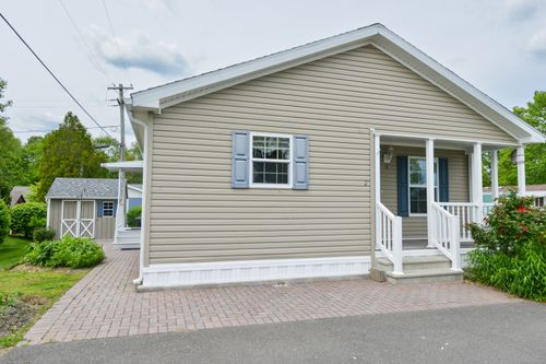 2 Blueberry Ln, Terryville, CT, 06786-4604 | Card Image