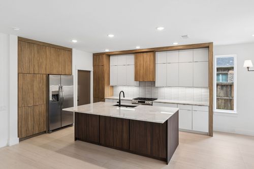 416 S Elm St, Sherman, TX, 75090-7212 | Card Image