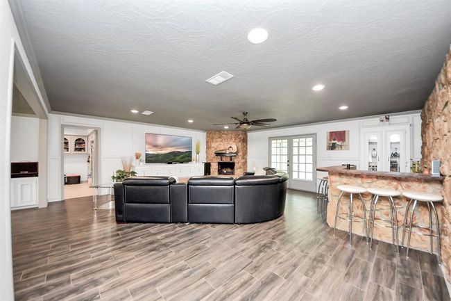 2514 Loganberry Circle, House other with 3 bedrooms, 2 bathrooms and 3 parking in Seabrook TX | Image 9
