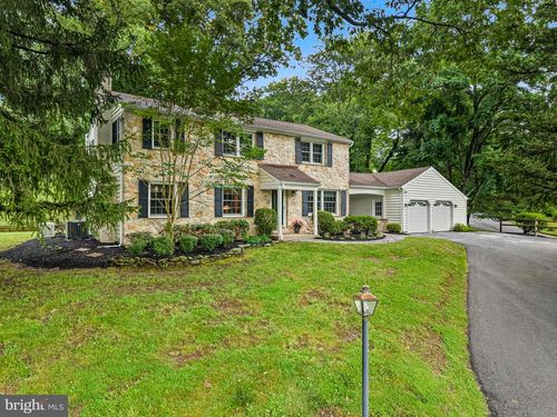 905 Warrior Rd, MALVERN, PA, 19355-3163 | Card Image