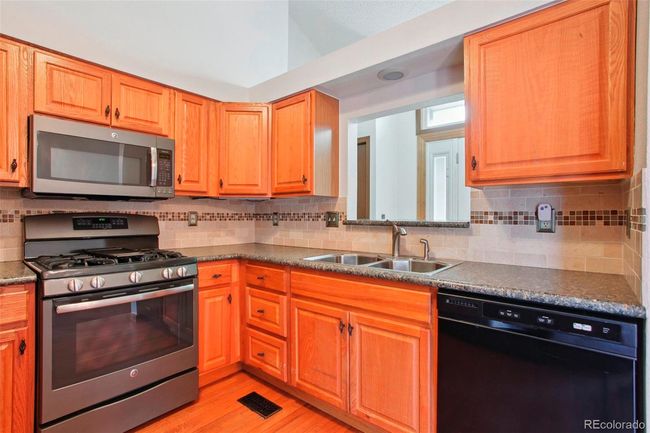2800 Troxell Ave, House other with 3 bedrooms, 3 bathrooms and 2 parking in Longmont CO | Image 6