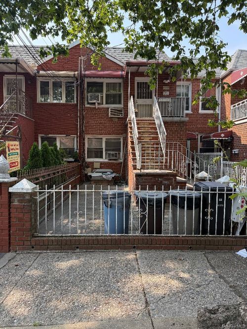 8209 Glenwood Rd, Brooklyn, NY, 11236-3431 | Card Image