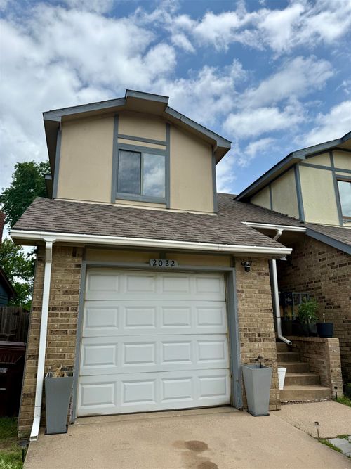 2022 N Old Manor Rd, Wichita, KS, 67208 | Card Image