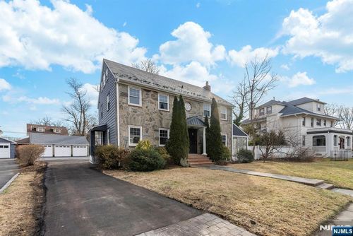 28 S Centre St, South Orange, NJ, 07079-2608 | Card Image