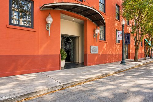 330 Julia St, New Orleans, LA, 70130-3661 | Card Image