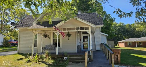 402 West St, Darlington, IN, 47940-4043 | Card Image