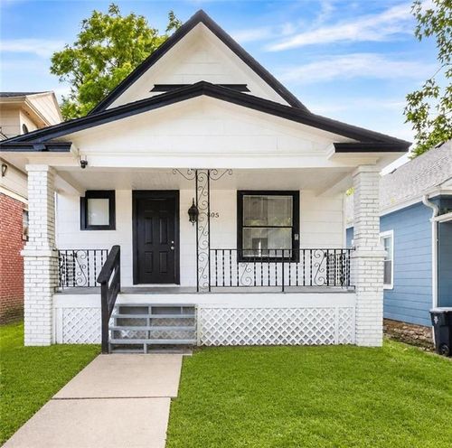 805 Spruce Ave, Kansas City, MO, 64124-2847 | Card Image