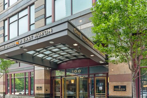 apt-2807-100 E Huron St, Chicago, IL, 60611-2936 | Card Image