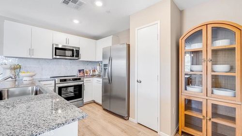 62500 Corsair St, Desert Hot Springs, CA, 92240-5583 | Card Image