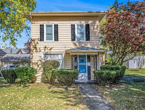 317 E Chart St, Plainwell, MI, 49080-1703 | Card Image