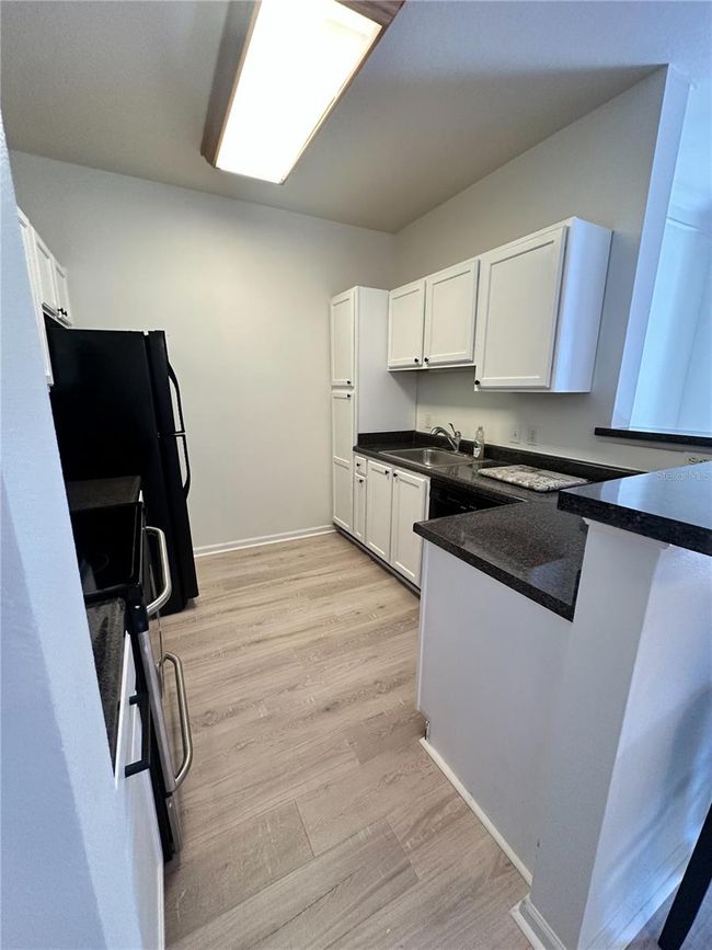 Kitchen | Image 7