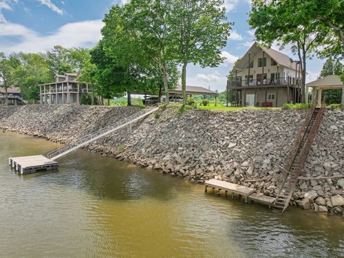 1885 Col James Hardin Dr, Clifton, TN, 38425-1902 | Card Image