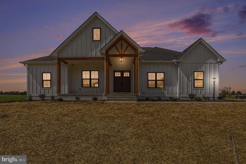9328 Piney Mountain Rd, WARRENTON, VA, 20186-7439 | Card Image