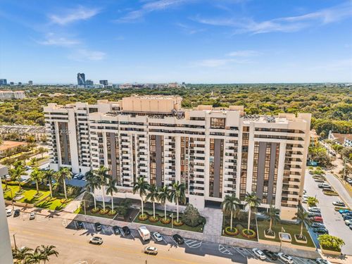 apt-406-600 Biltmore Way, Coral Gables, FL, 33134-7529 | Card Image