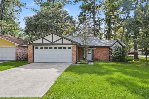 117 N Woodstock Circle Dr, The Woodlands, TX, 77381-3701 | Card Image
