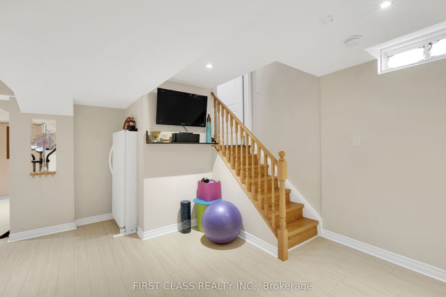 12 Charles Sturdy Rd, House attached with 4 bedrooms, 3 bathrooms and 1 parking in Markham ON | Image 22