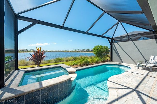 8776 Yucatan Ct, House attached with 2 bedrooms, 2 bathrooms and null parking in NAPLES FL | Image 7